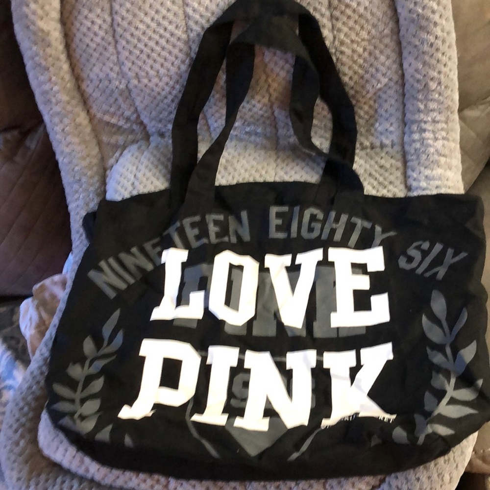 Victoria’s Secret love pink large tote bag. NWOT